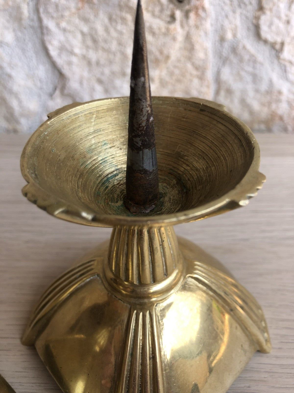 Coppia Di Candelabri Portacandele Vintage In Ottone