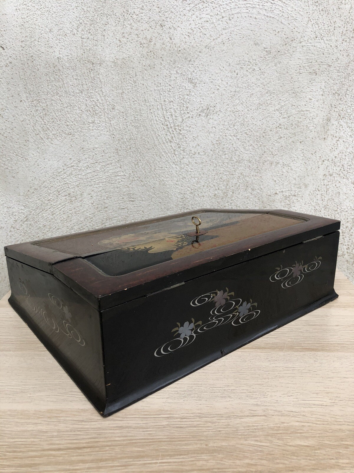 Scrittoio Cinese In Legno Laccato Vintage