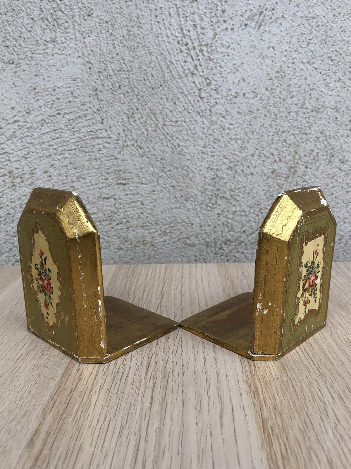 Coppia Di Fermalibri In Legno Stile Fiorentino