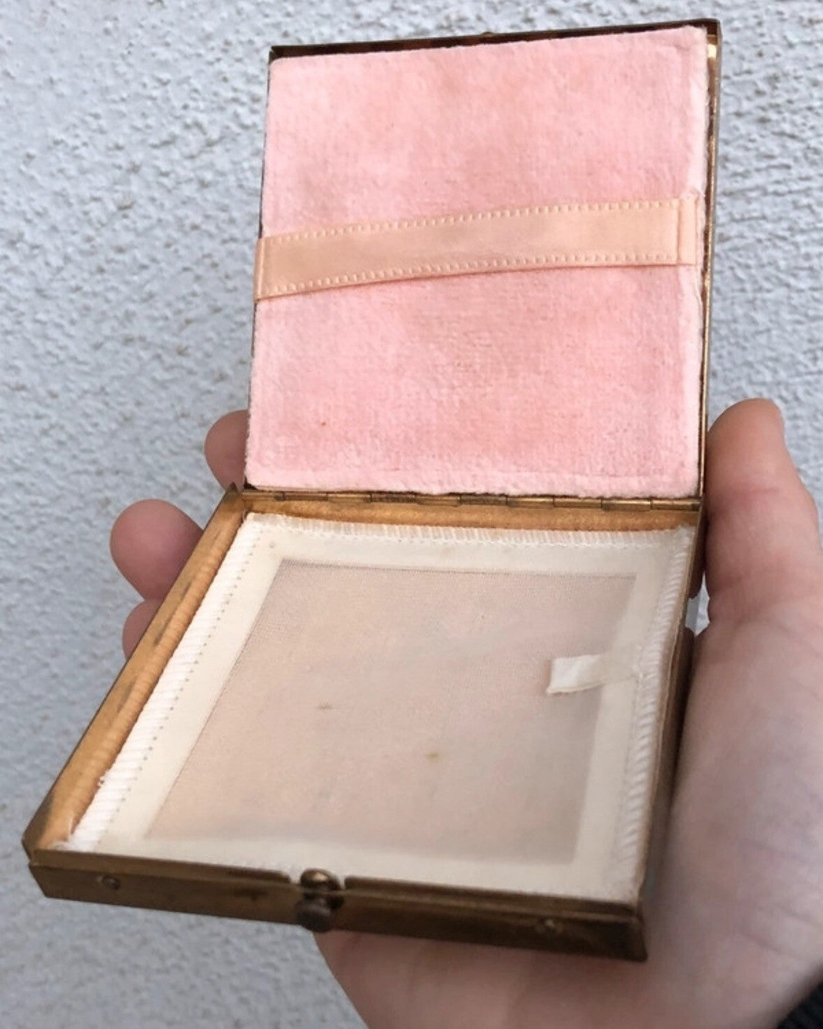 Scatola Portacipria Vintage In Metallo Ottone