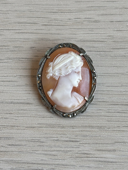 Spilla vintage ciondolo cammeo in argento 800