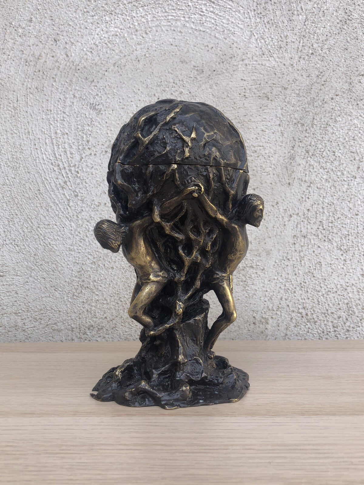 Scultura pisside in bronzo vintage, crocifissione Gesù Cristo