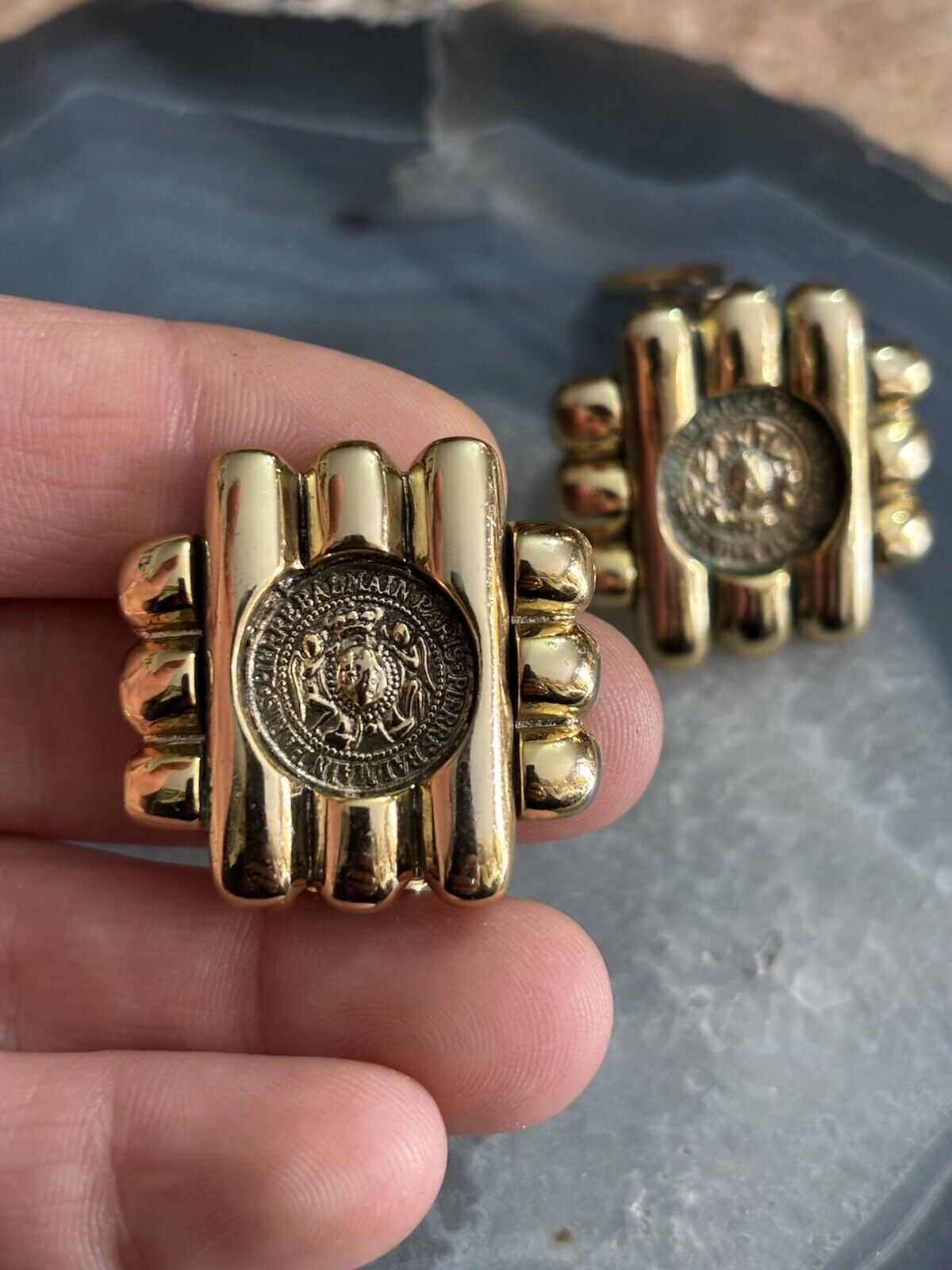 Orecchini A Clip Vintage Pierre Balmain In Ottone