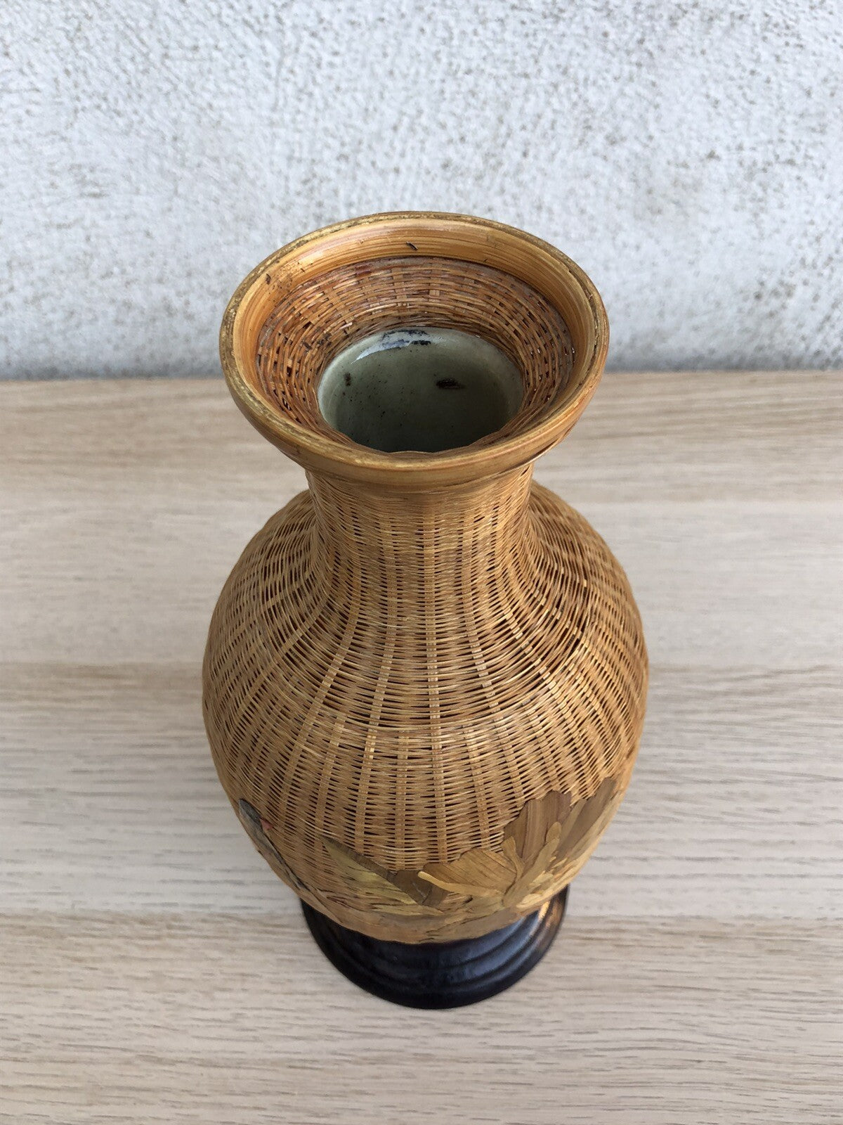 Vaso vintage cinese in vimini