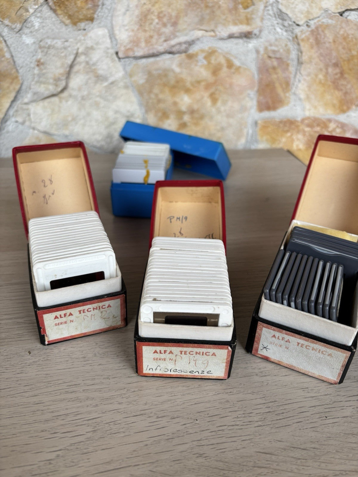 Proiettore Per Diapositive Vintage Made In Germany (con Diapositive Didattiche)