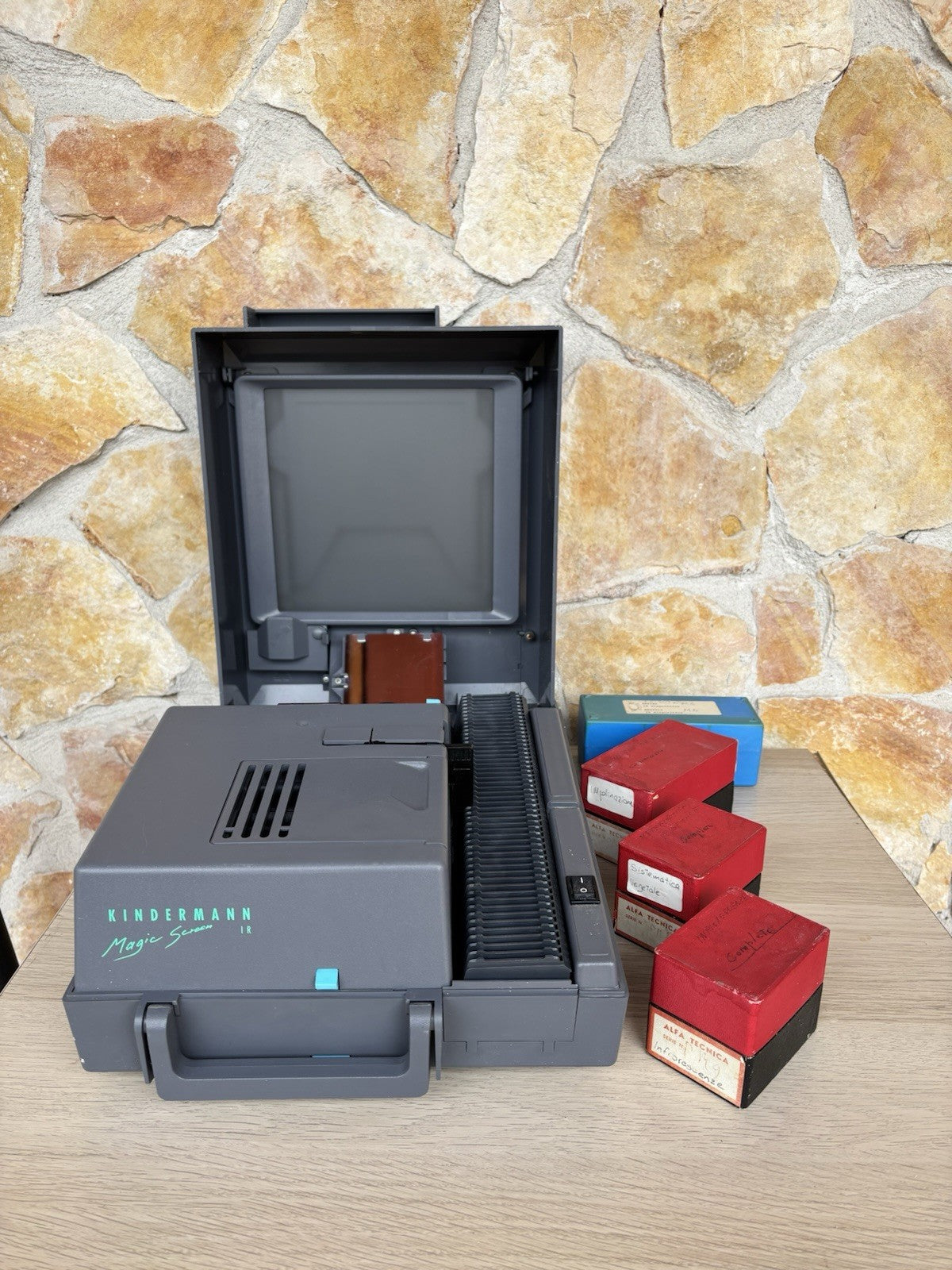 Proiettore Per Diapositive Vintage Made In Germany (con Diapositive Didattiche)