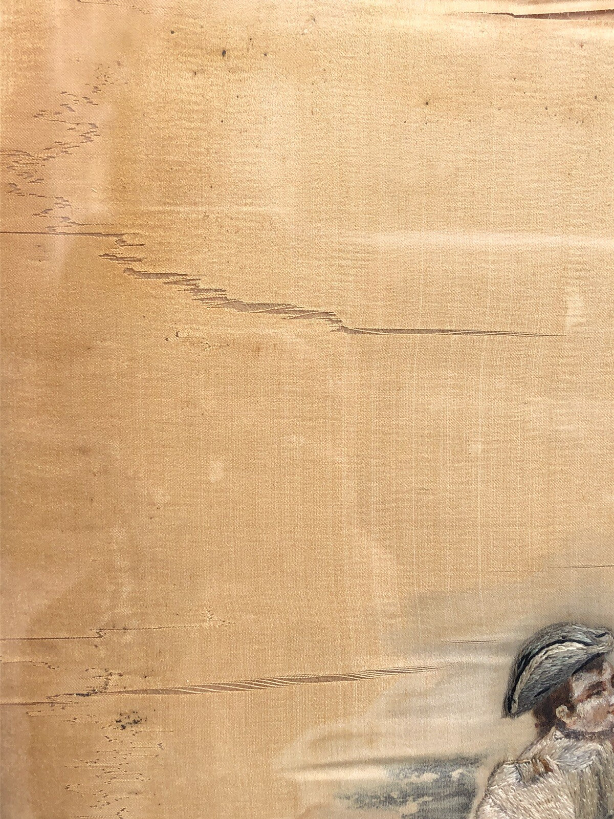 Coppia di quadri antichi ricamati e dipinti su raso in seta e cotone- tec. mista