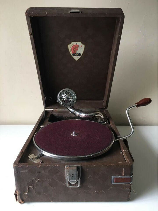 Antico giradischi Russo a valigetta anni 30 funzionante