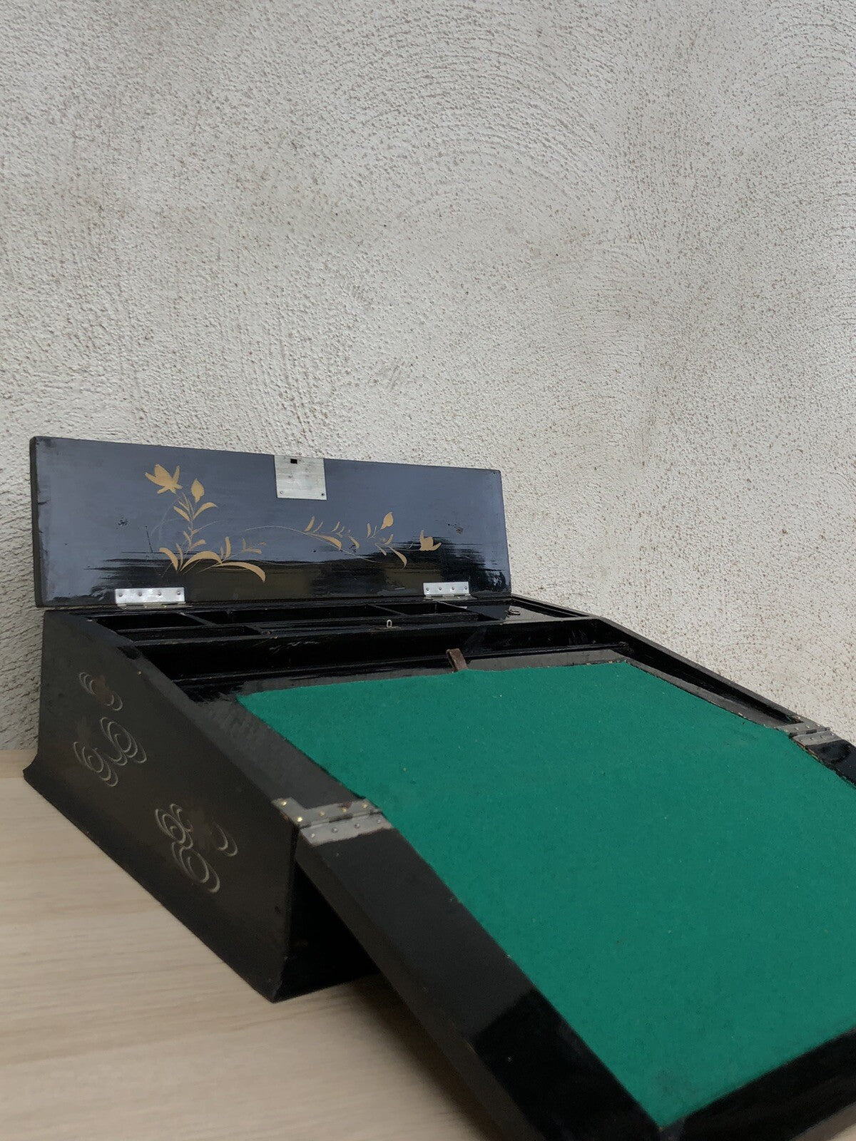 Scrittoio Cinese In Legno Laccato Vintage