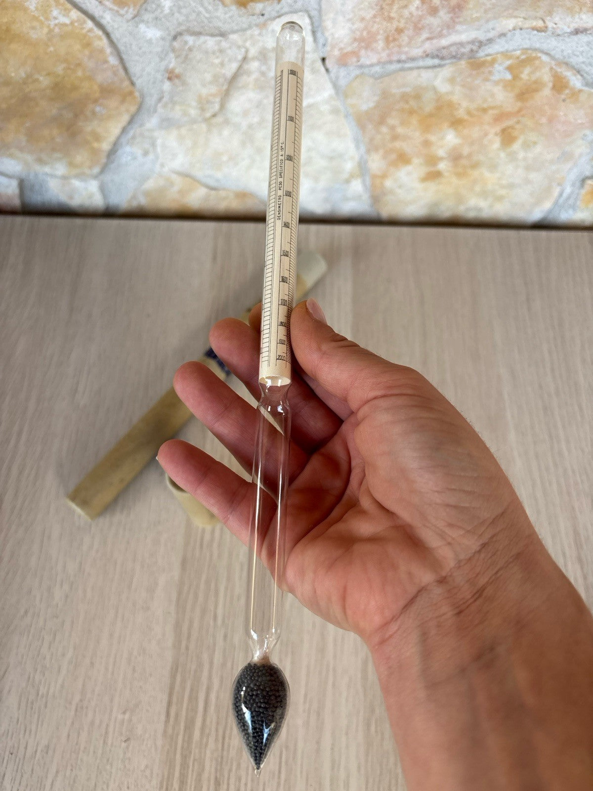 Coppia Di Antichi Termometri Con Custodia