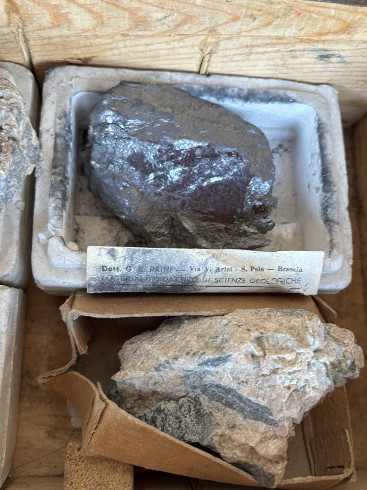 Rocce E Minerali Vintage Con Scatola In Legno Carlo Erba