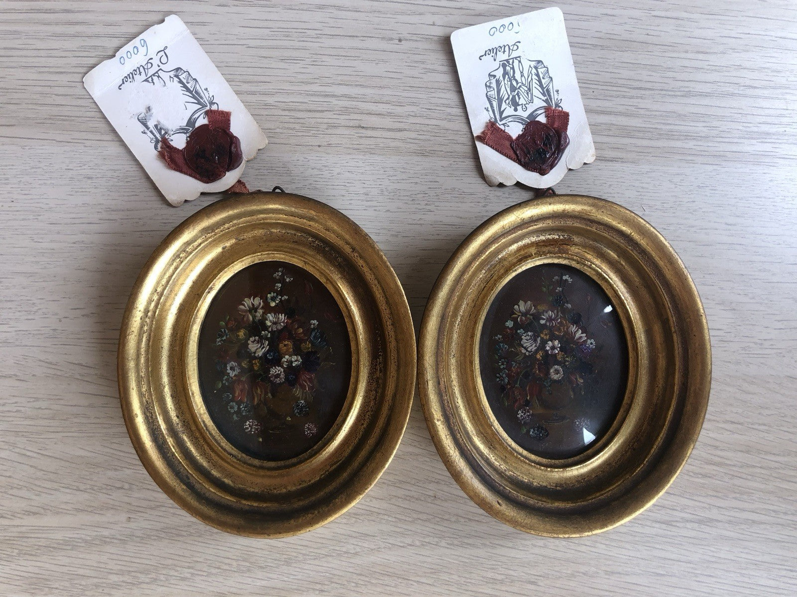 Coppia Di Quadri Vintage Con Fiori Dipinti