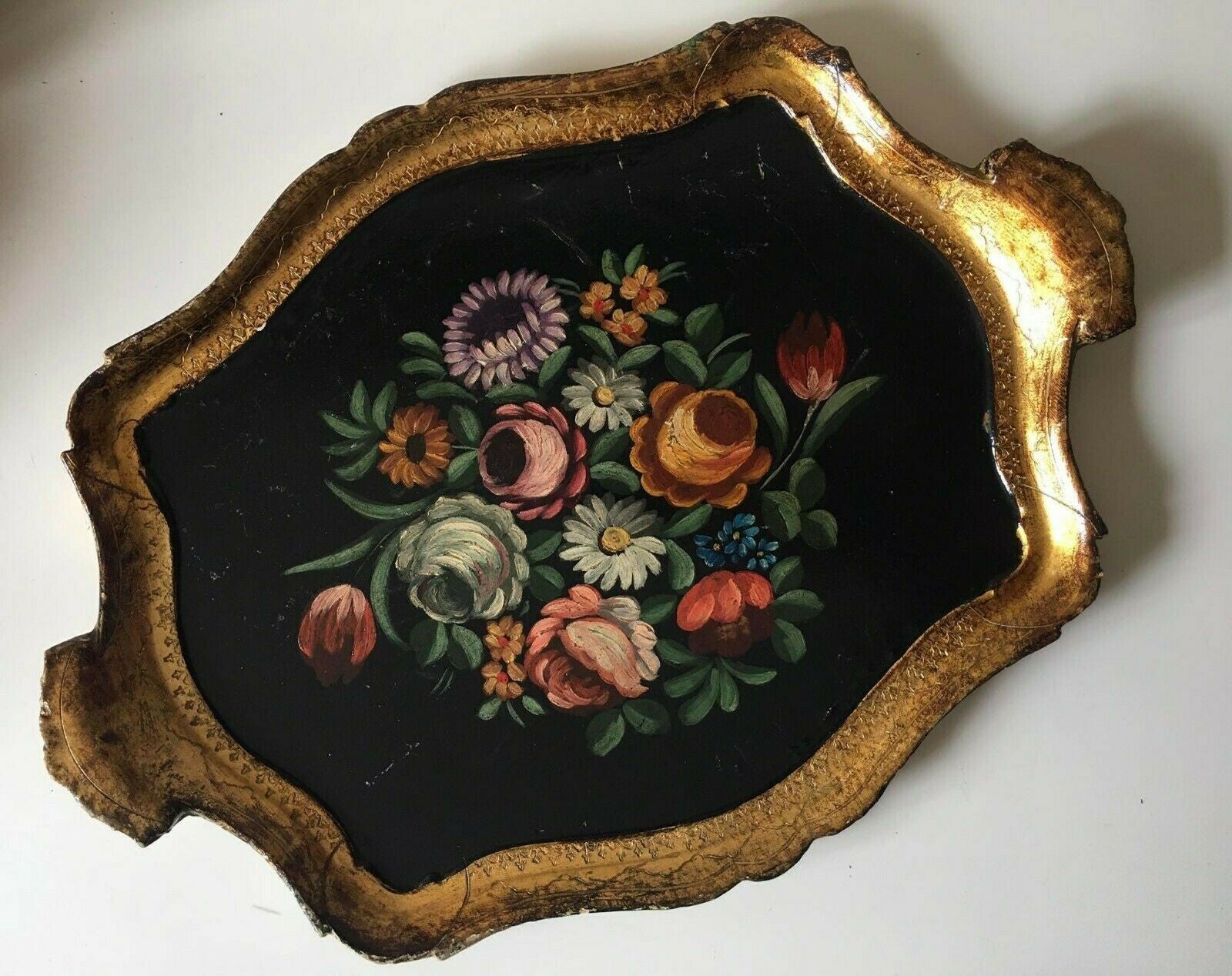 Vassoio dipinto a mano in legno fiorentino vintage con appoggio in ottone
