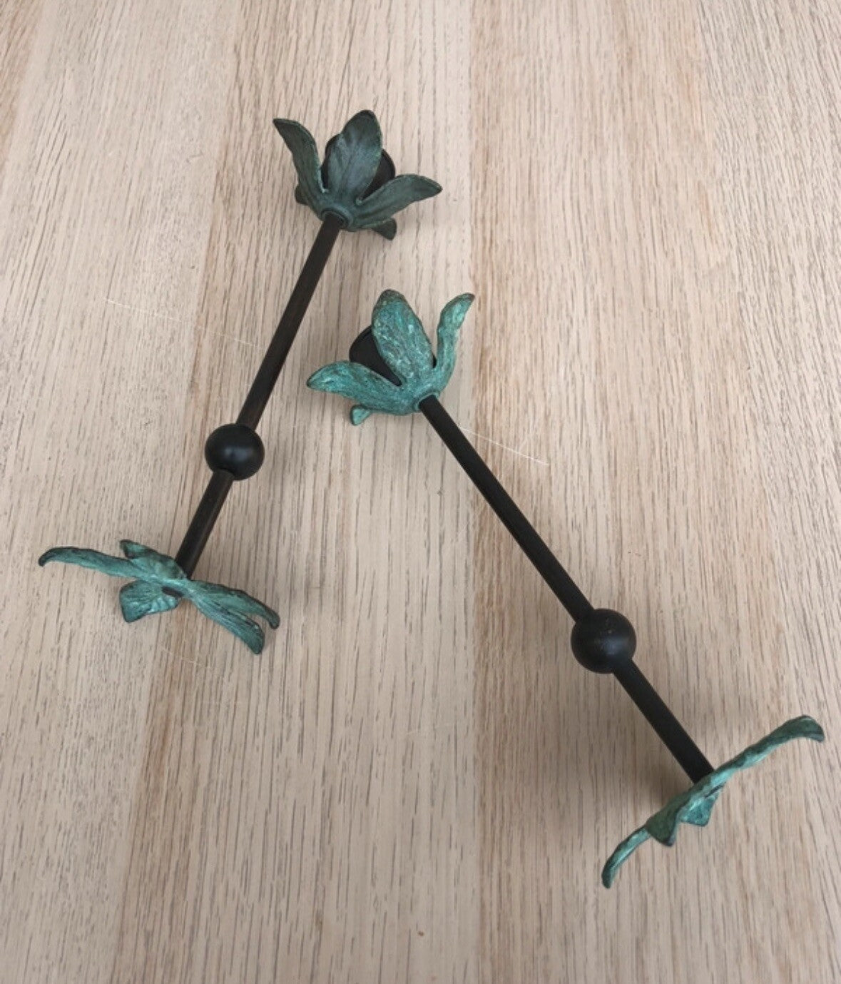 Coppia Di Portacandele Vintage In Metallo