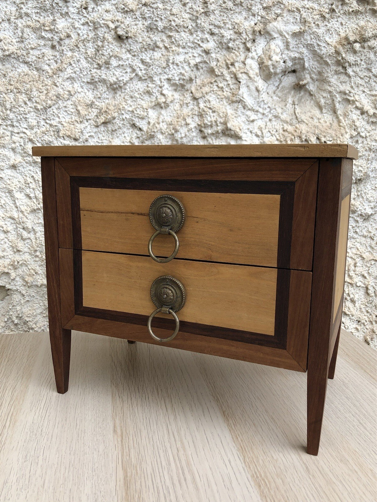 Mobiletto Portagioie Vintage In Legno