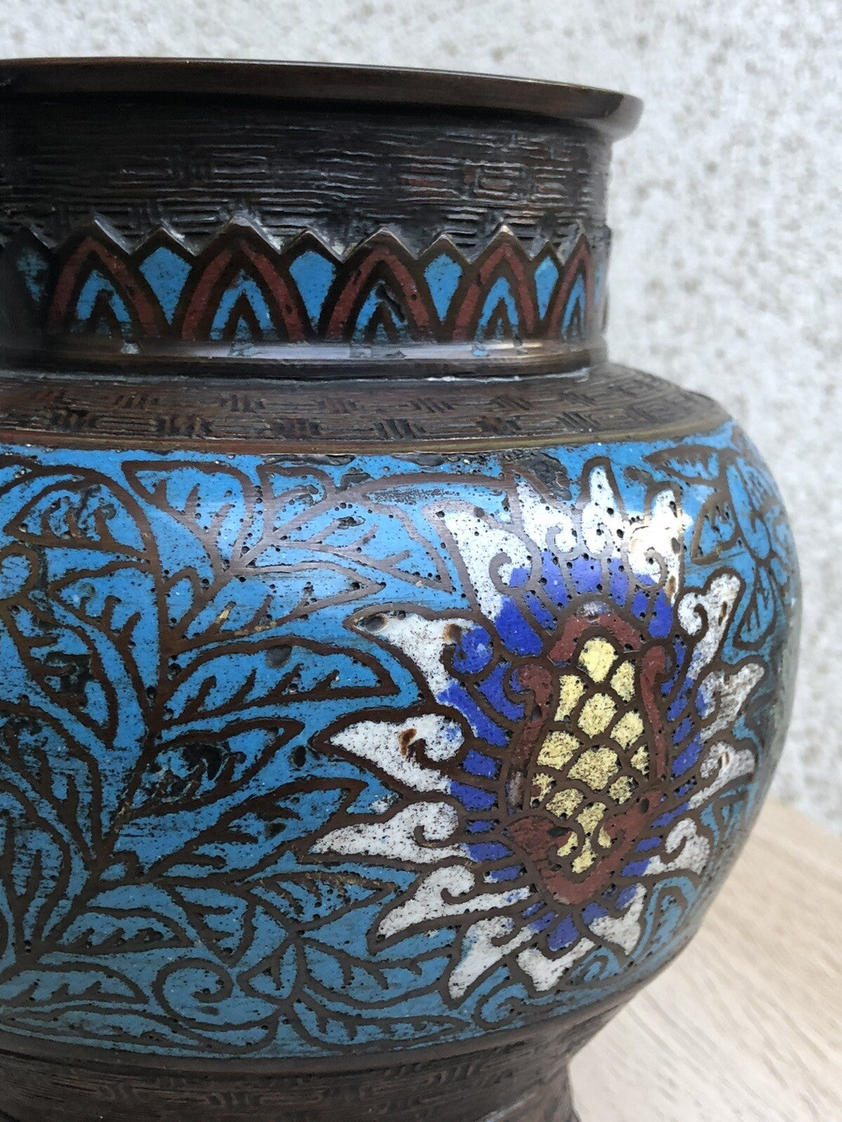 Vaso Vintage Cinese In Bronzo E Cloisonné
