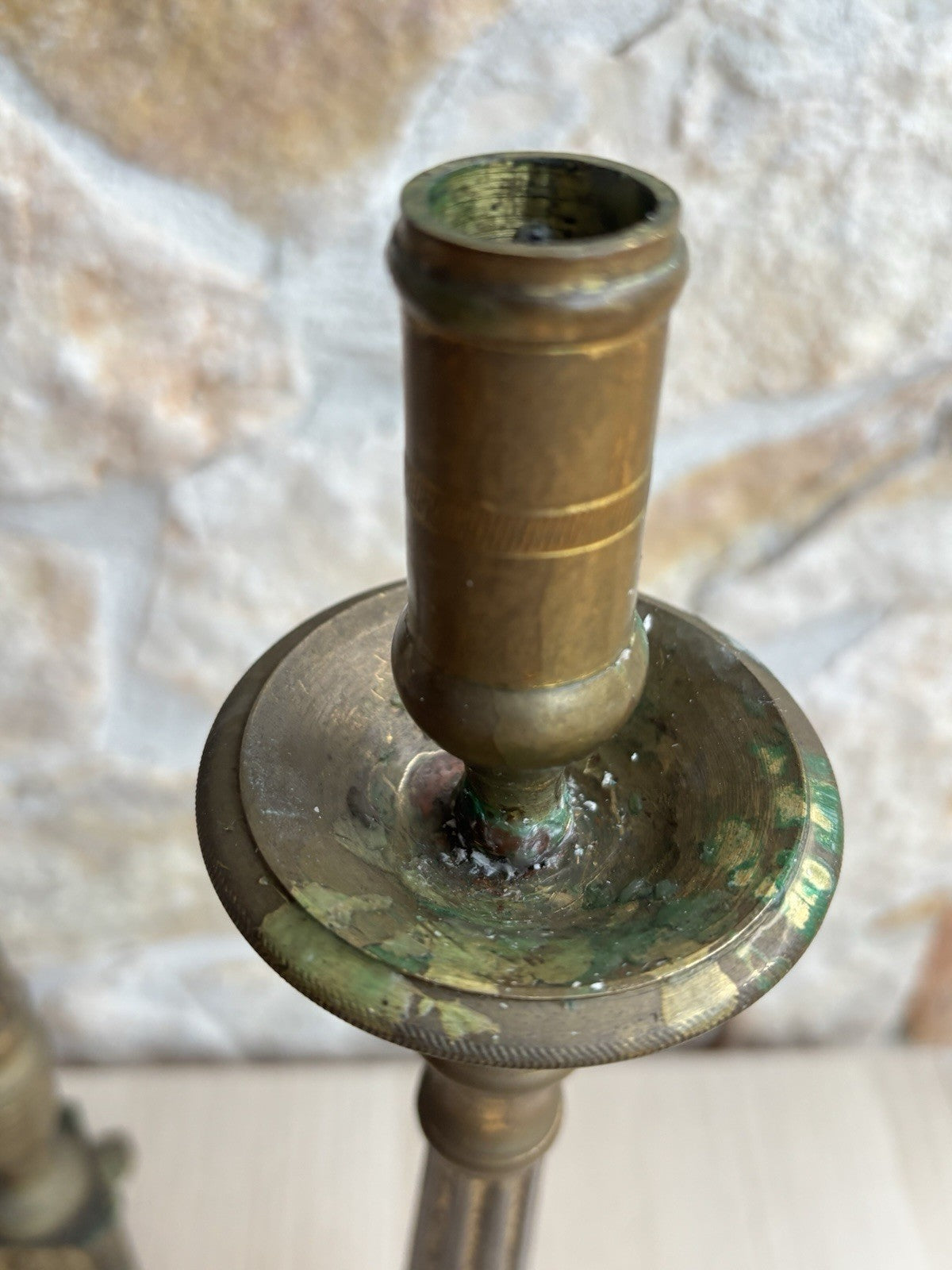 Coppia Di Candelabri Portacandele Vintage In Ottone