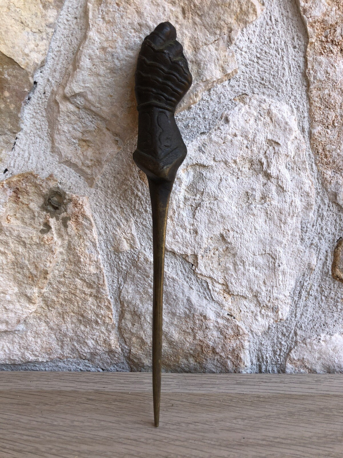 Tagliacarte Scultura Vintage In Bronzo